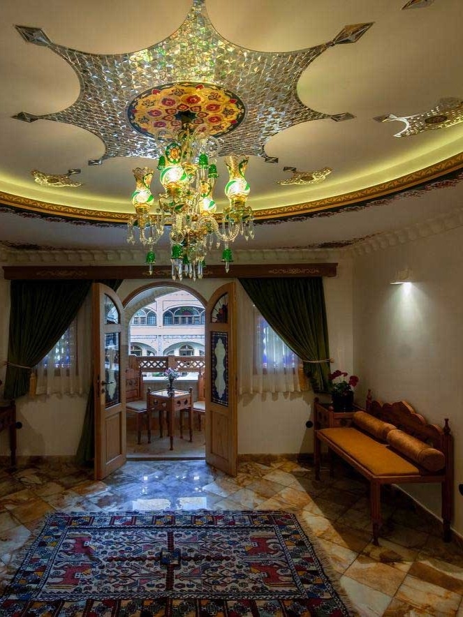 اتاق هتل گران میراث رشیدیه